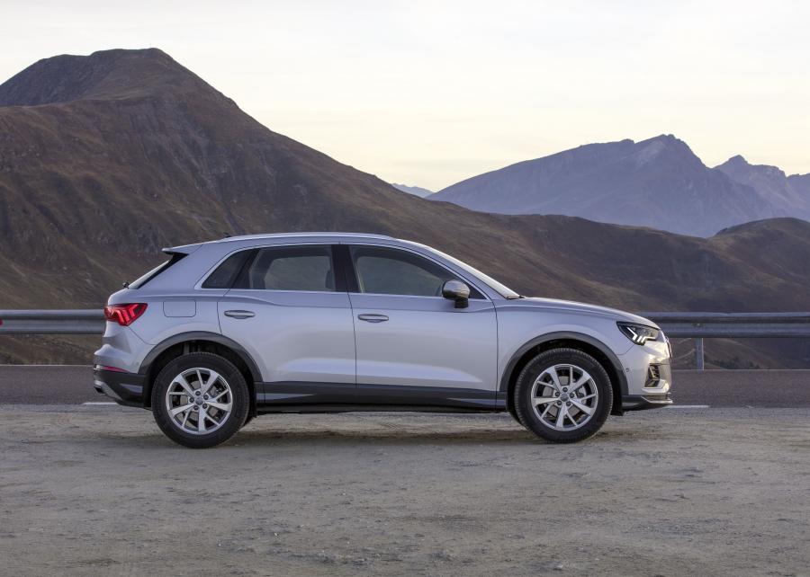  Audi Q3 Advanced 2018 года  (WW) (фото 44 из 46)